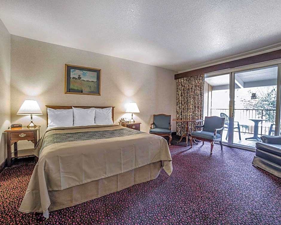 Econo Lodge Near Reno-Sparks Convention Center
