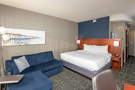 King Room with Sofa Bed - Hearing Accessible