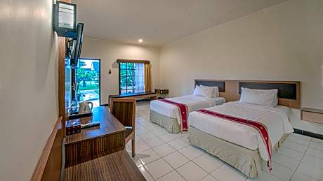 Cottage - Twin Room with Pool Access