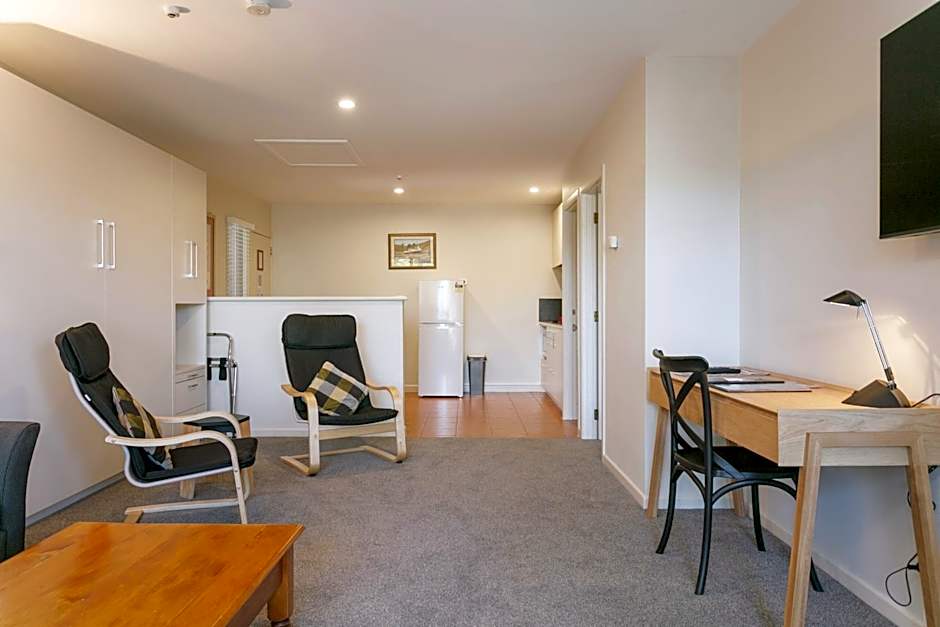 Baycrest Thermal Lodge