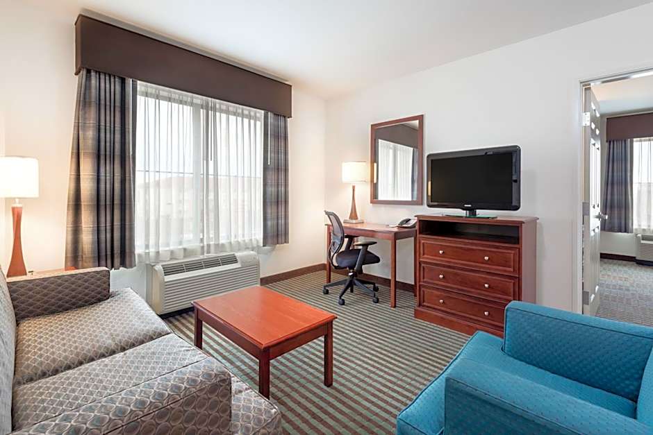 Baymont by Wyndham Denver International Airport