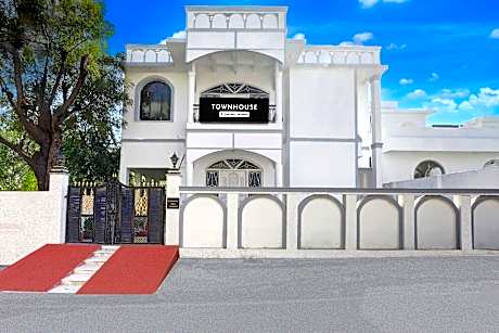 Townhouse Fatehpura formerly Castle Heritage Villa