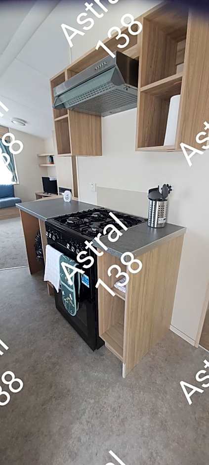 Astral 138 snowdon summit 098