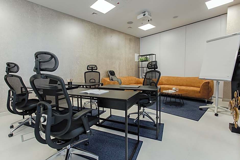 Marvie Hotel & Health