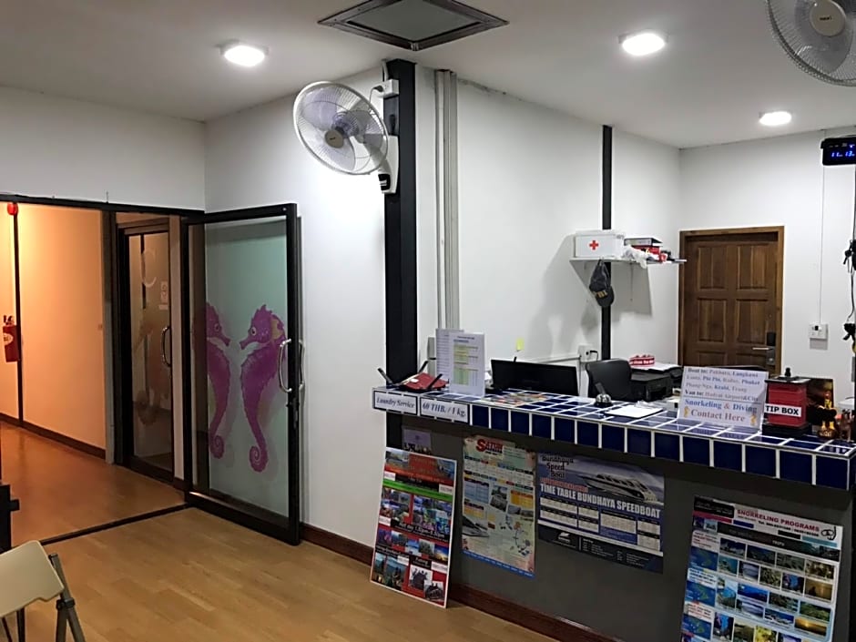 Seahorse Lipe Hostel