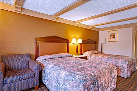Double Room with Two Double Beds - Smoking