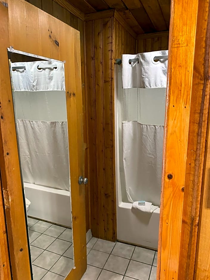 Atlantic Shores Inn and Suites