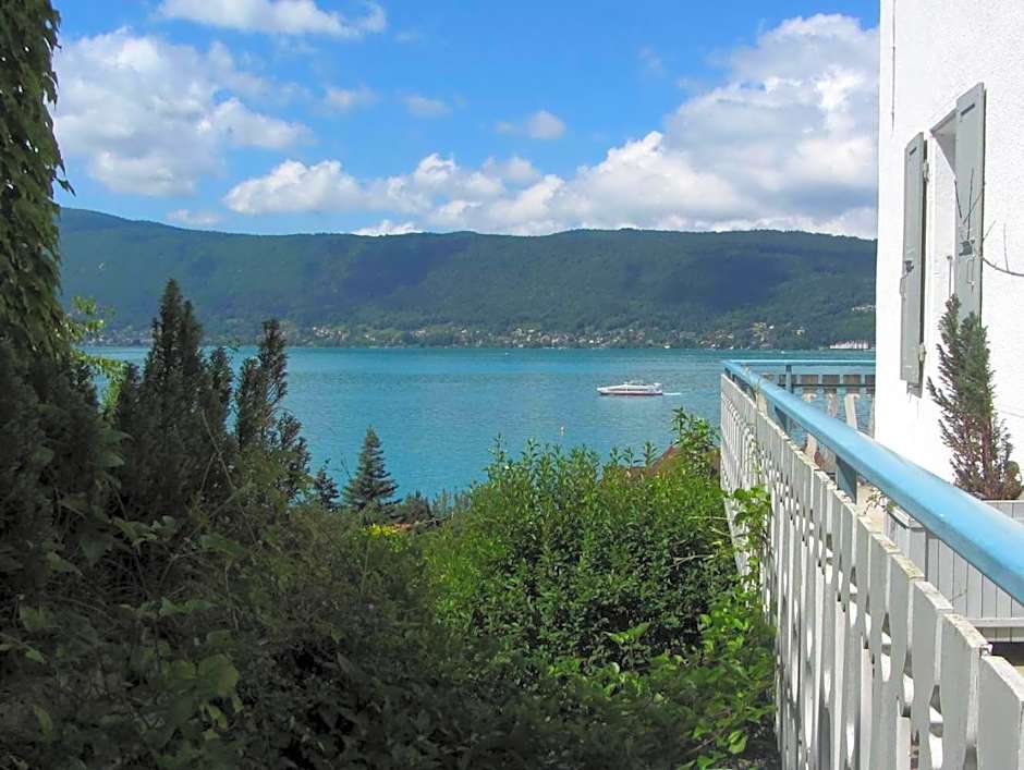 Villa le Lac - Cottage au bord du Lac d' Annecy - chambres -