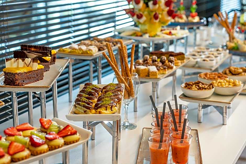 Crowne Plaza Istanbul Tuzla Viaport Marina By IHG