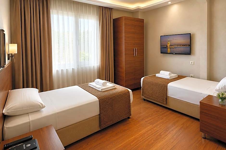 HOTEL REAL LİFE