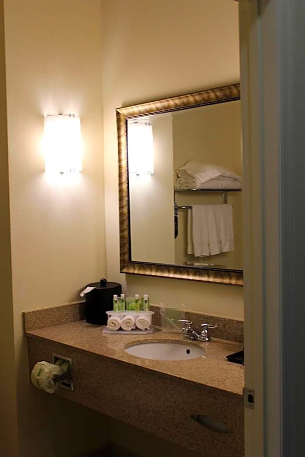 Holiday Inn Express DeFuniak Springs By IHG