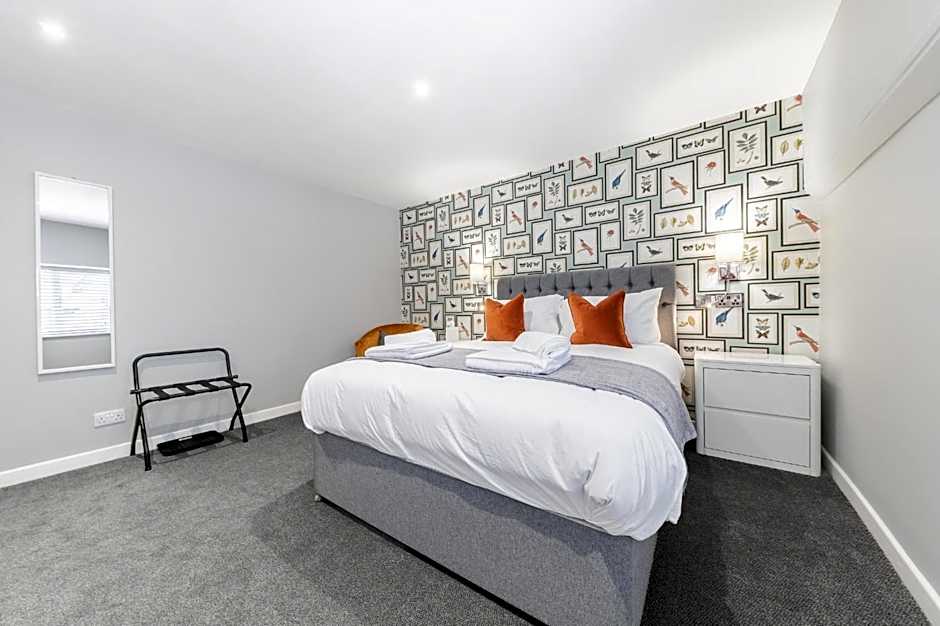 Chequers Lodge- Dalton-in- Furness- Self check in- for professionals and tourists