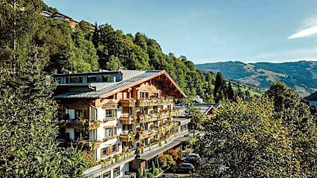 Familien- & Gartenhotel Theresia 4-Sterne Superior