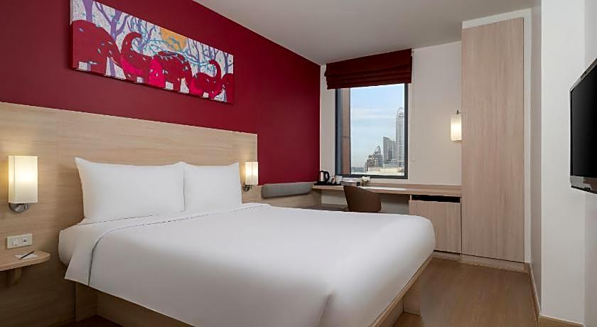 Ibis Bangkok Siam Hotel