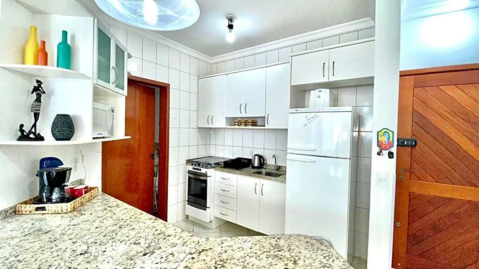 Caminhe até a praia, refresque-se na piscina