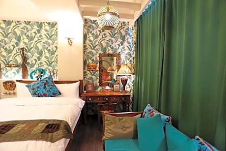 Luxury Quadruple Room with Bathroom