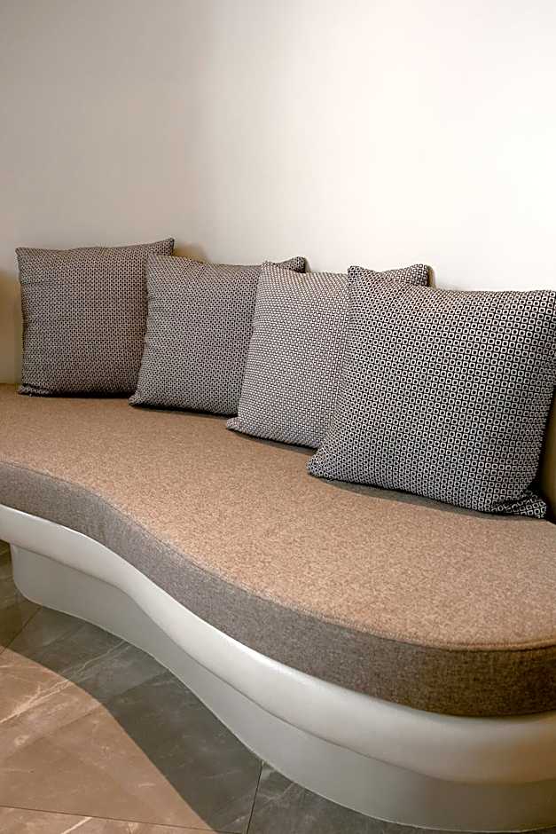 Kudos Suites Firostefani