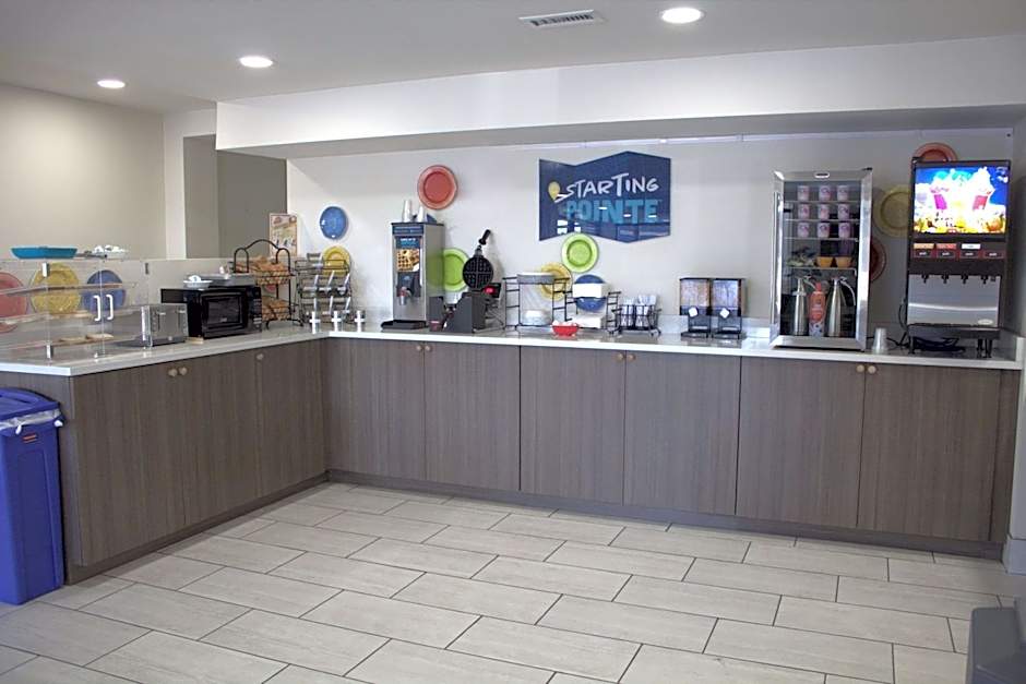 Clarion Pointe Statesville