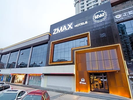 ZMAX Hotel Zhuhai Gongbei Port Qinglv Road