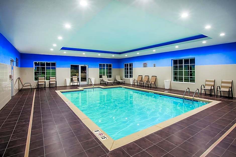 La Quinta Inn & Suites by Wyndham Owasso