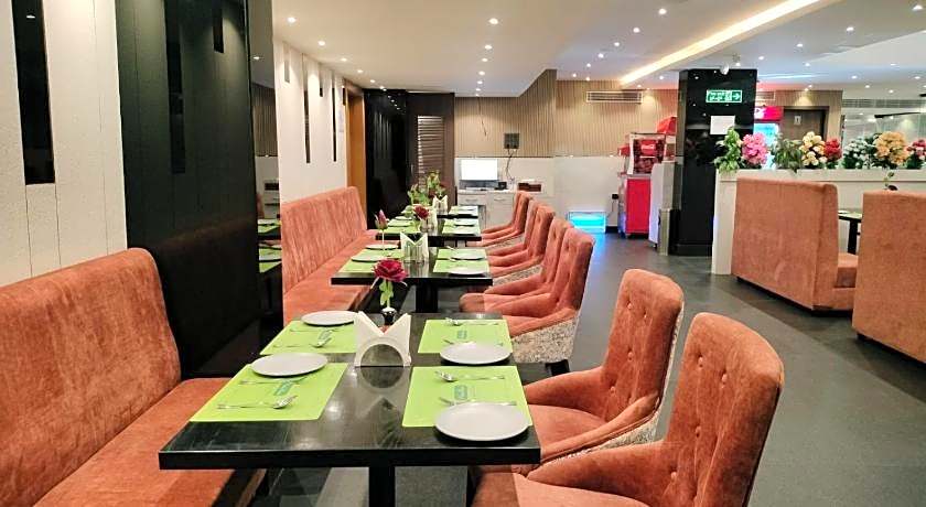 Hotel Delphi Grand Hyderabad - Hi-Tech City, Perfect for Business & Comfort