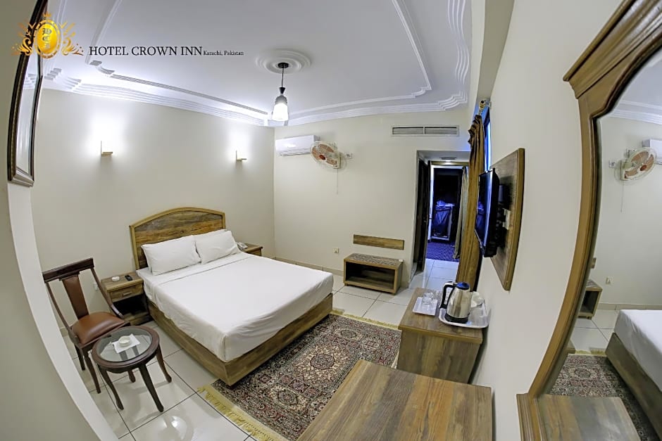 Hotel Crown Inn