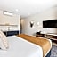 Comfort Inn Regal Park