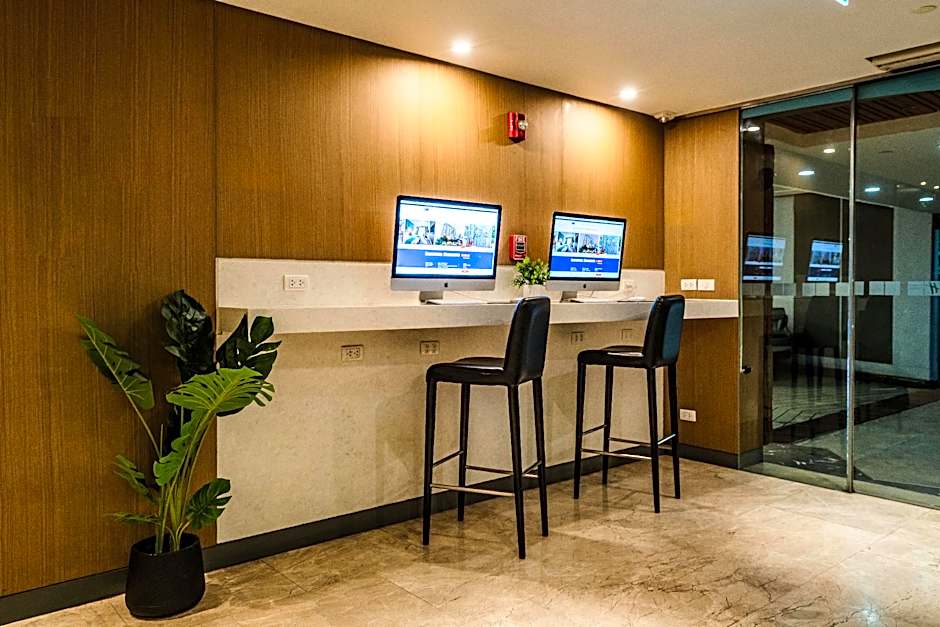 Holiday Inn Express Bangkok Sukhumvit 11 - Free Breakfast By IHG