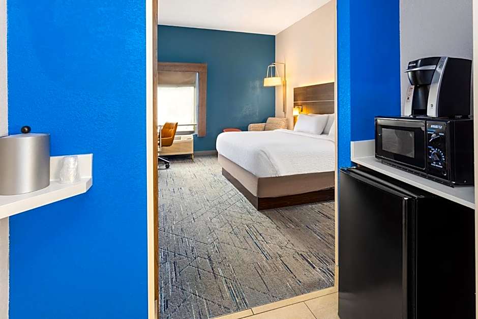 Holiday Inn Express New Albany Hotel By IHG