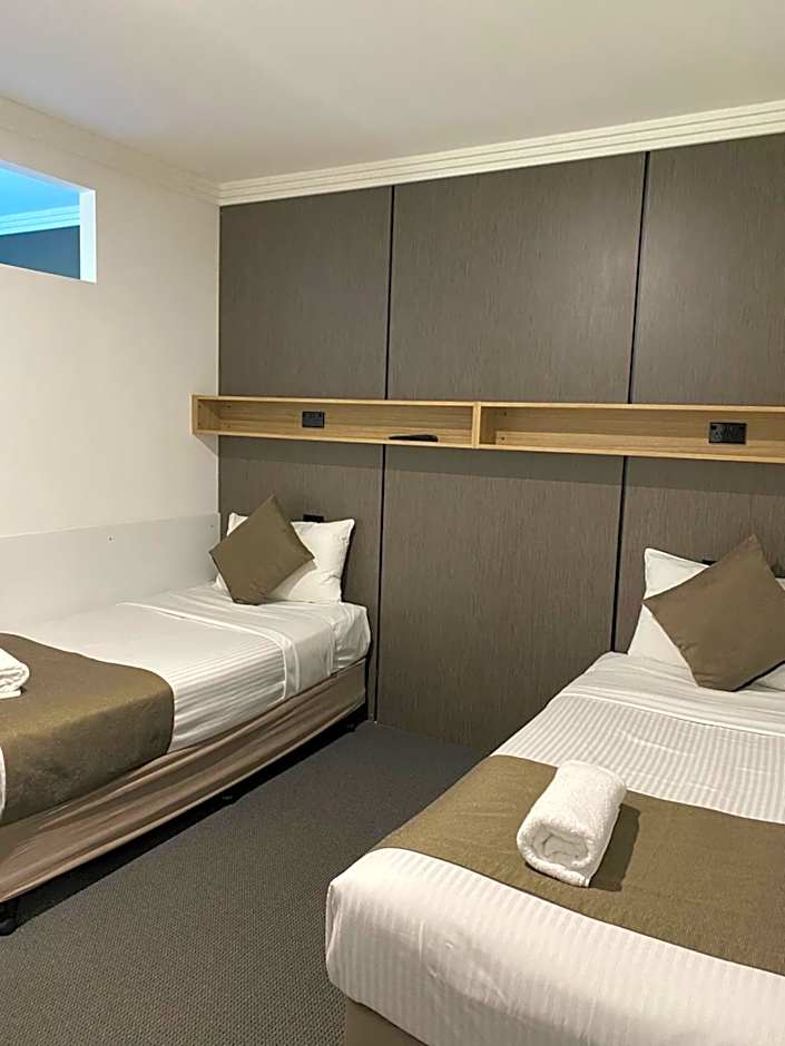 Huskisson Beach Motel