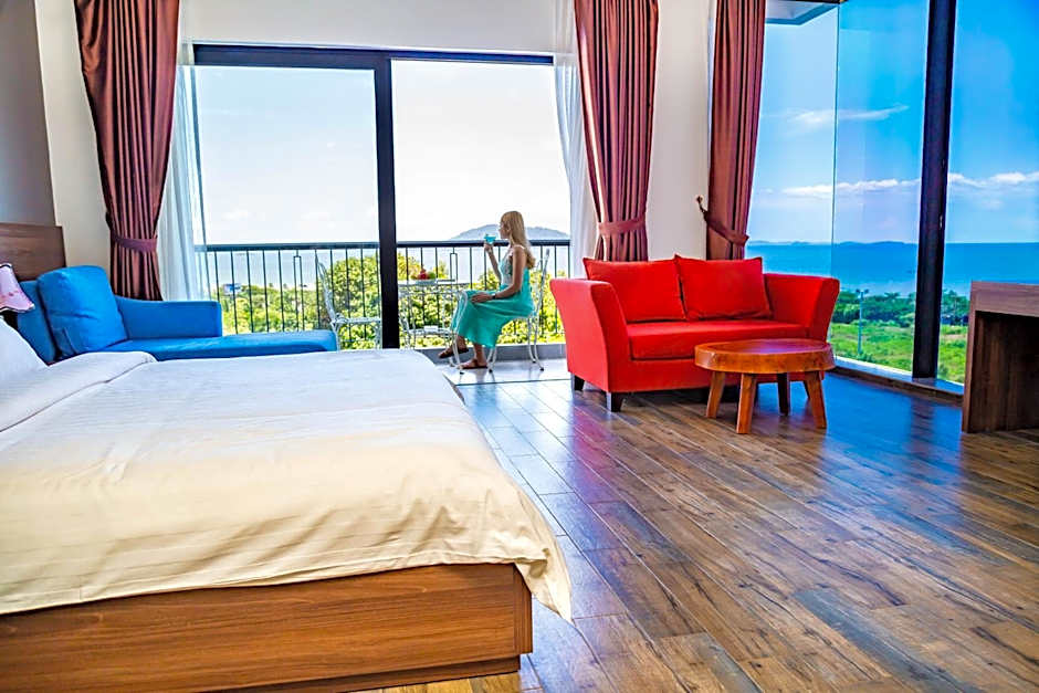 Photo 1 of 7 of Bay Suite
