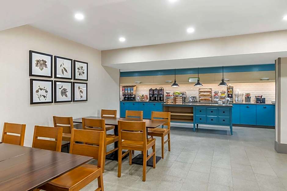 Country Inn & Suites by Radisson, Atlanta Airport South, GA