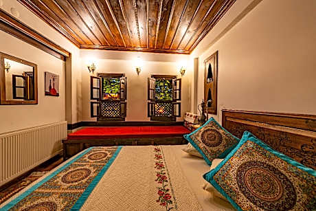 Standard Double Room with City View