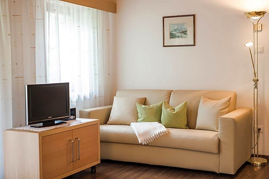 Heidi & Edith Family Aparthotel