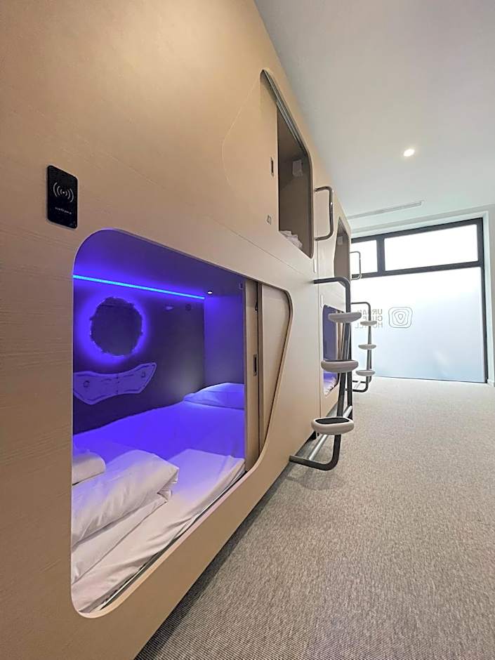 Urban Cube Hostel Sevilla