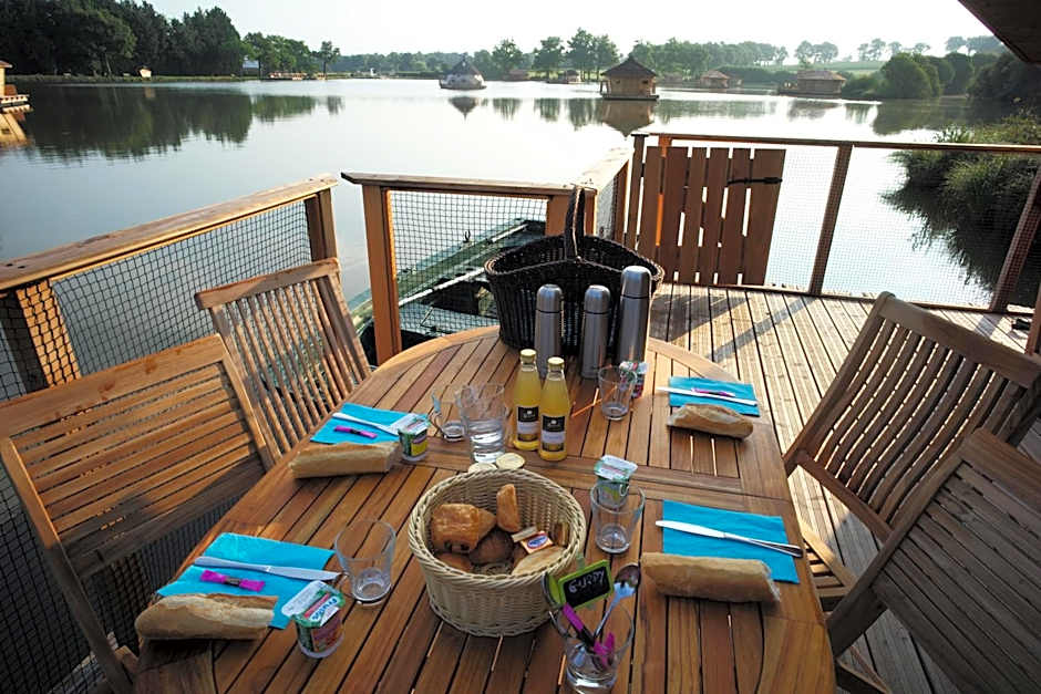 Village Flottant de Pressac