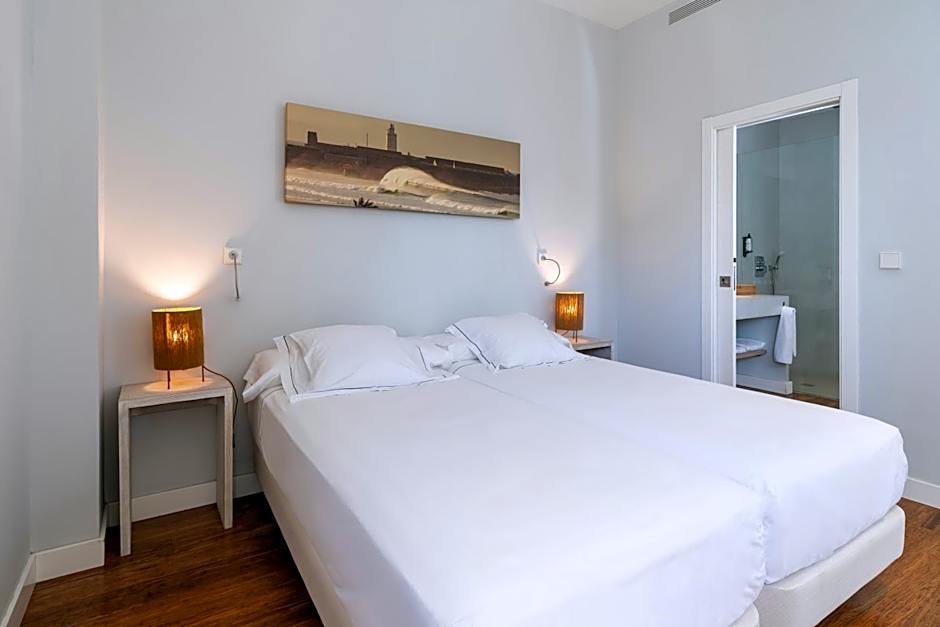 Aristoy - by Grupo Tribu