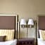 Plantation Hale Suites