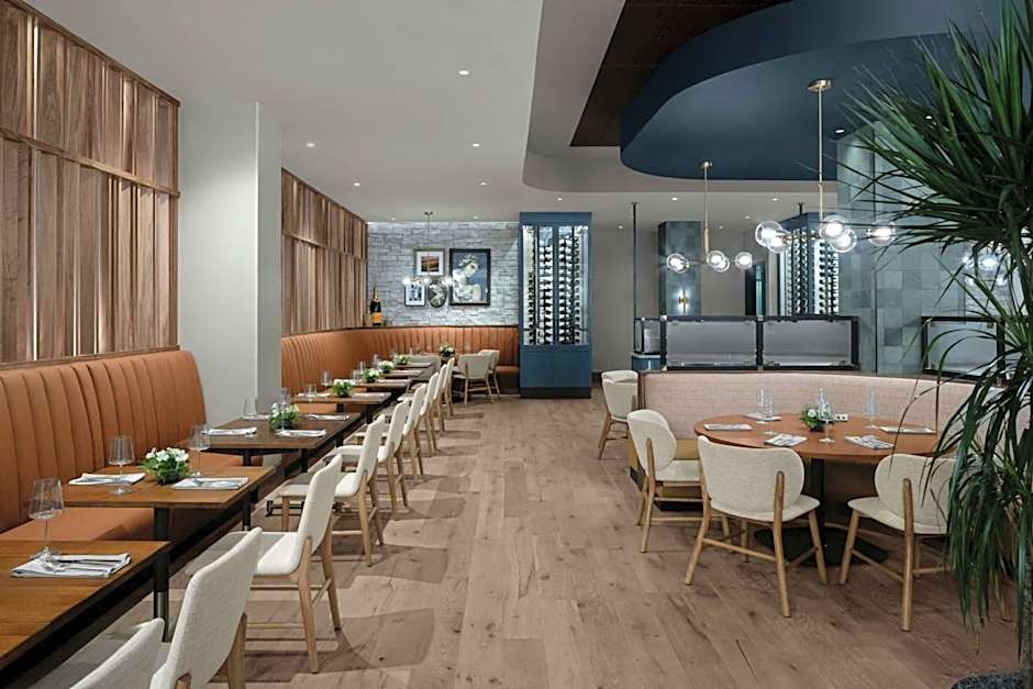 AC Hotel by Marriott Lansing University Area