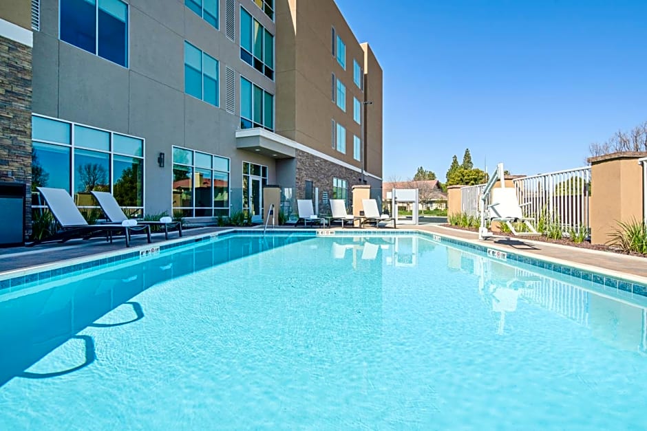 Hyatt Place Bakersfield