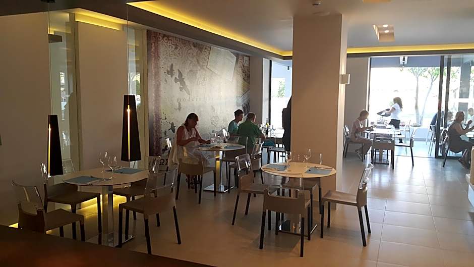 Cosmopolitan Hotel