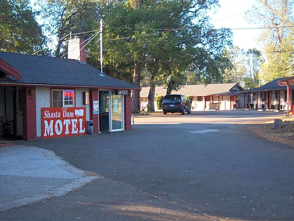 Shasta Dam Motel