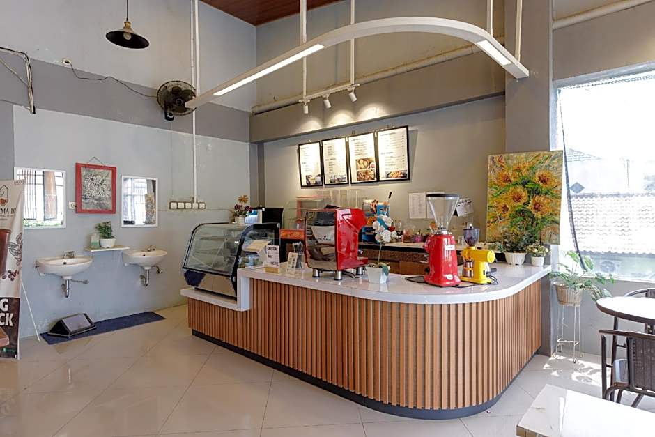Urbanview Hotel Delima 101 Syariah
