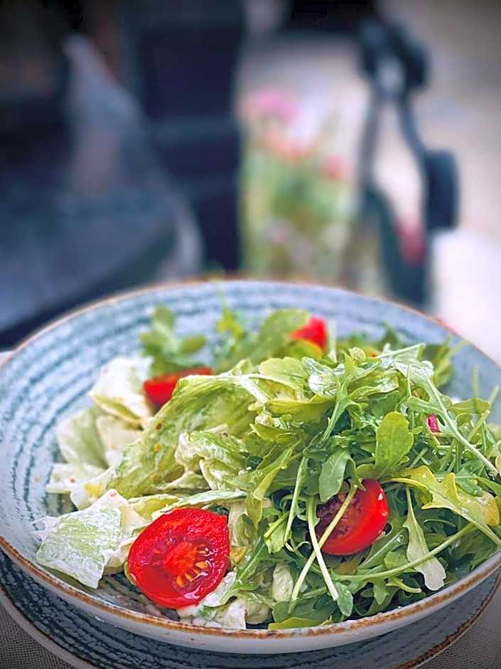 Family Hotel Varosha 2003