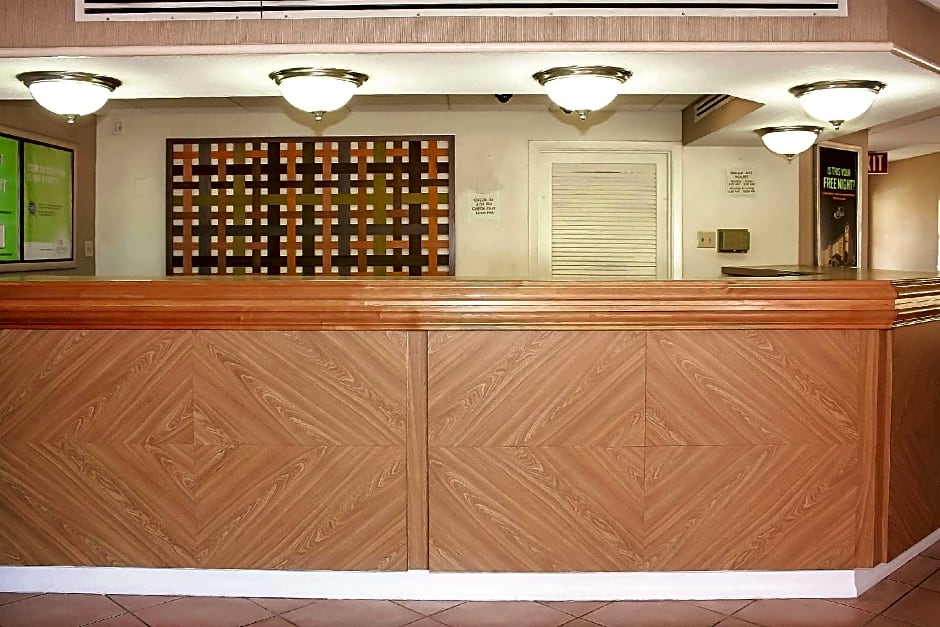 Econo Lodge – Lafayette, LA