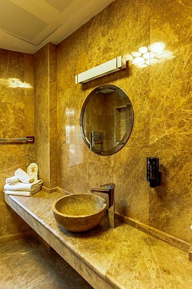 Blackmoon Villa Hotel 