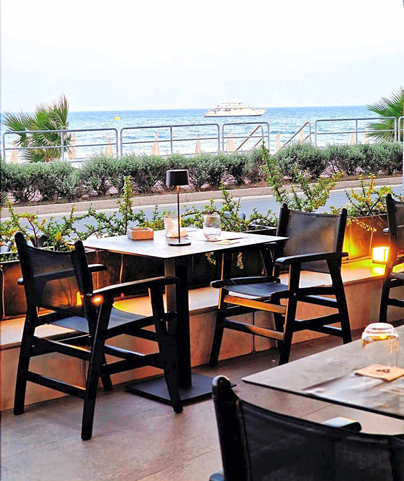 The Ciao Stelio Deluxe Hotel (Adults Only)