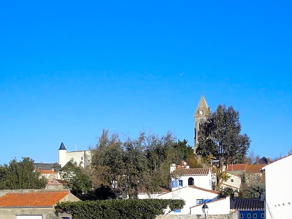 Le Buzet Bleu Bed & Breakfast