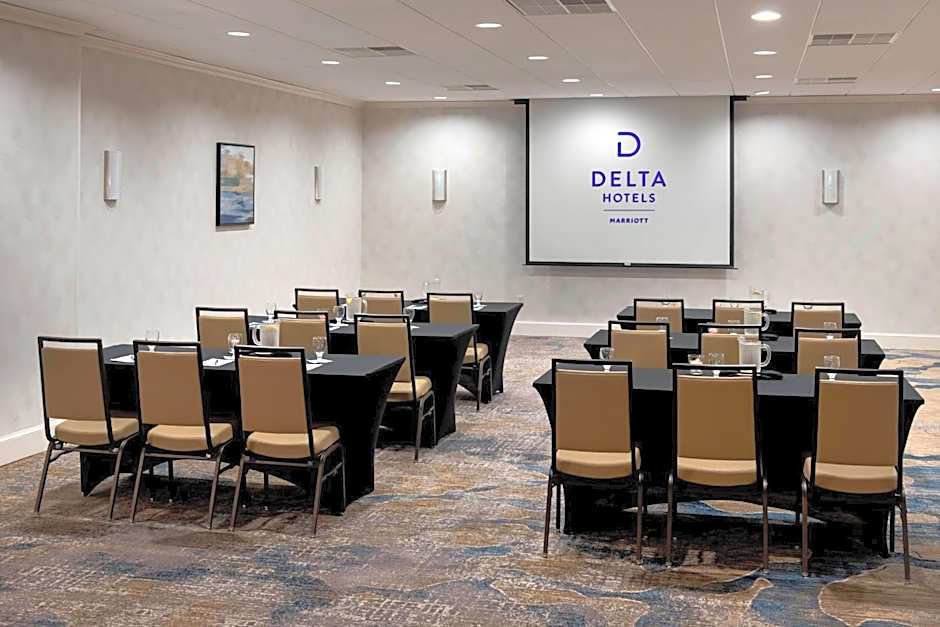 Delta Hotels by Marriott Utica