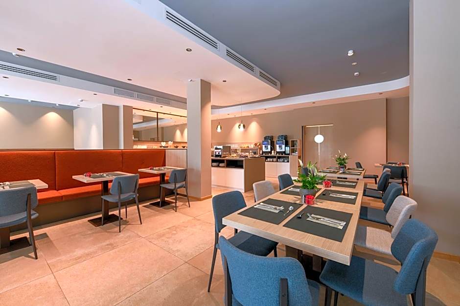 Petit Hotel